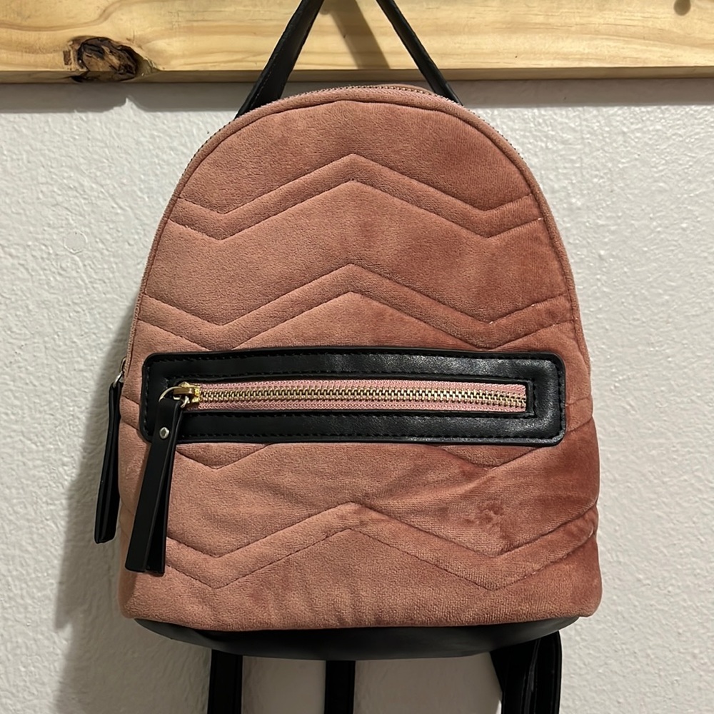 CyZone Pink Backpag bag